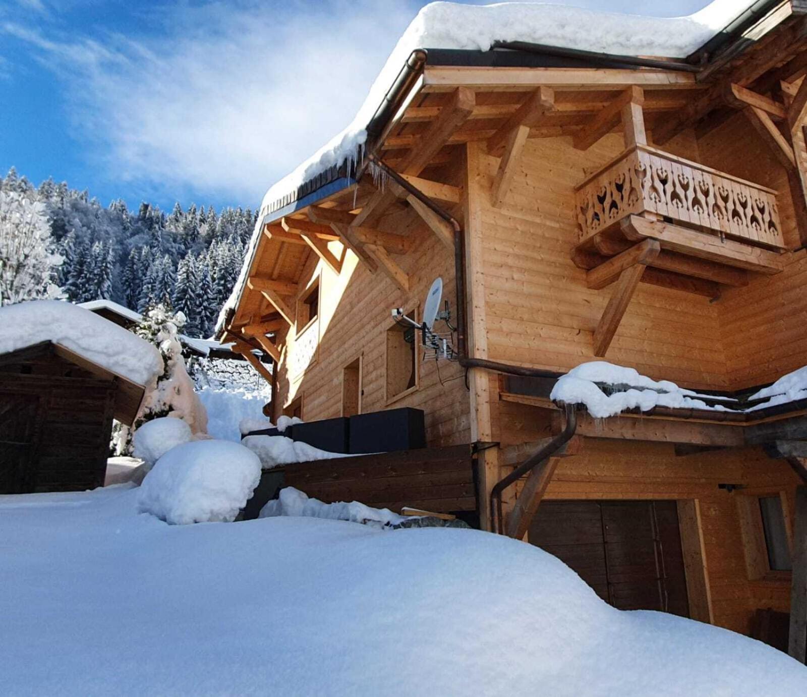 Chalet Delphinette - Spa Privatif Morzine Exterior foto